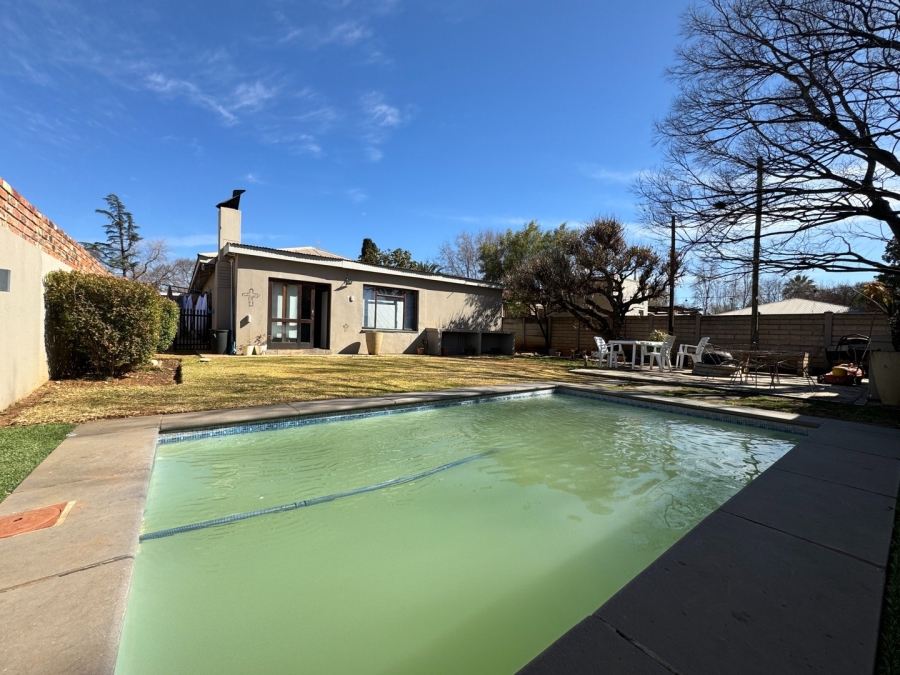 4 Bedroom Property for Sale in Potchefstroom North West